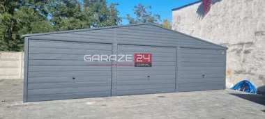 Obraz do artykułu: Garaż przy ścianie domu wygląda prosto, ale te trzy rzeczy trzeba zaplanować wcześniej