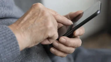 Oddała telefon do naprawy. Z konta zniknęło 15 tysięcy złotych