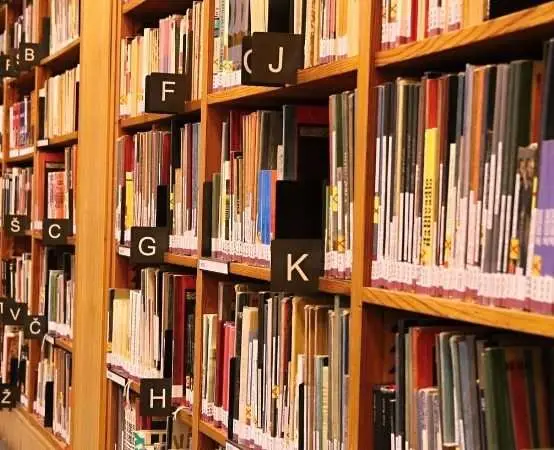Wyprawki czytelnicze dla przedszkolaków znów dostępne — biblioteki włączają się do programu