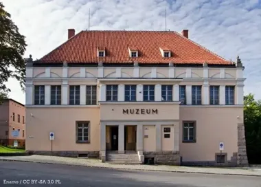 Paryska kawiarenka przy akordeonie – wieczór francuski pełen emocji