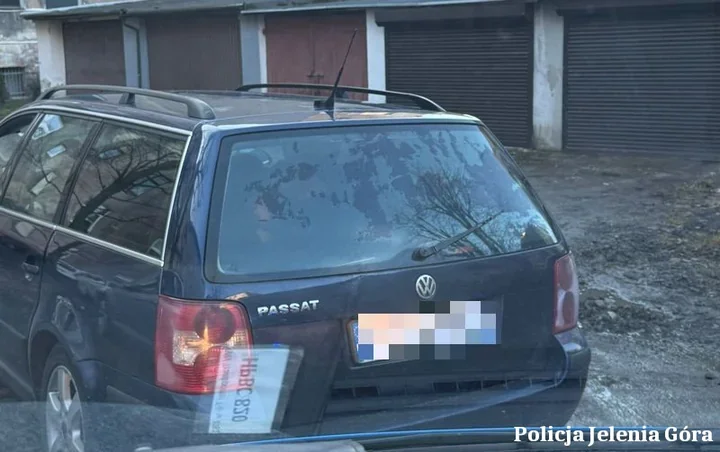 Jeden dzień, dwie sprawy - kierowca z amfetaminą i złamany zakaz sądowy