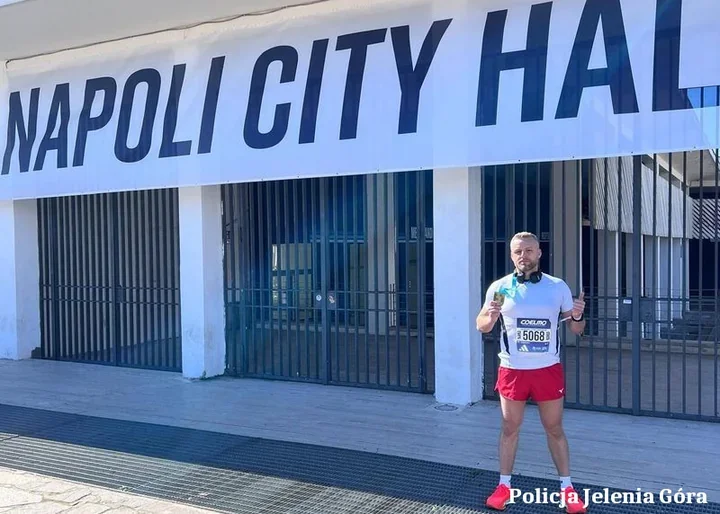 Naczelnik prewencji z Jeleniej Góry przebiegł Iceman - potem pobiegł w Neapolu