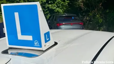 Kursantka za kierownicą jechała o 26 km/h za szybko. Interweniowała policja