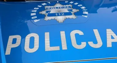 Burze nad Jelenią Górą. Policja wskazuje miejsca, których trzeba unikać