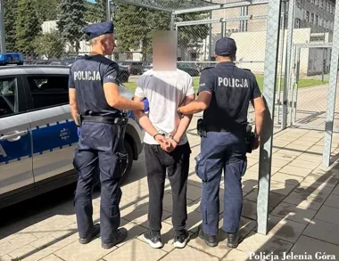 Policjant po służbie zatrzymał podejrzanego o kradzież łańcuszka 91-latki