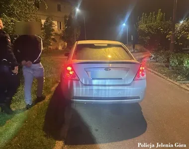 Przyspieszył na widok radiowozu. Policja znalazła marihuanę w aucie
