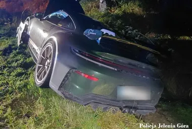 Sarna na drodze i Porsche w rowie. Dwa zdarzenia pod Karpaczem