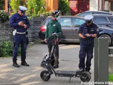 20 km/h to maksymalna prędkość. Policja przypomina zasady jazdy hulajnogą