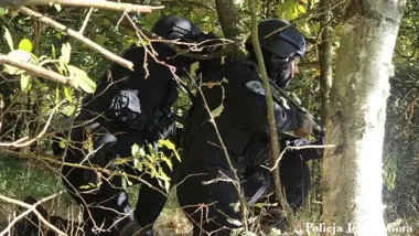 Pożar w hangarze i atak terrorystyczny. Służby ćwiczyły w Jeleniej Górze