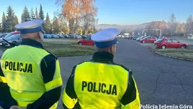 Jelenia Góra pod nadzorem policji. Więcej patroli przy cmentarzach