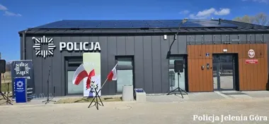 W Janowicach Wielkich i Podgórzynie otwarto posterunki, które mają wzmocnić region