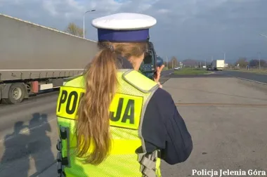 Kaskadowy pomiar prędkości - niemal 70 kierowców wpadło w Jeleniej Górze
