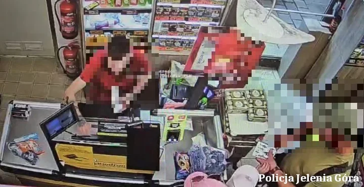 Portfel leżał przy kasie - 32-latek z Leszna zabrał go i stanie przed sądem